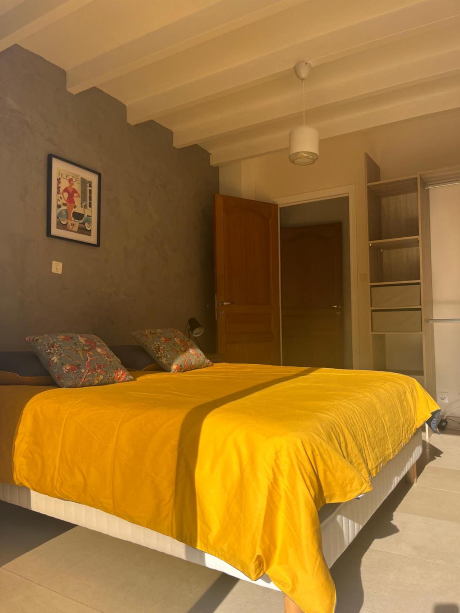 Double Avec Salle De Bain Et Toilettes Separes , Kitchenette Partagee Privatunterkunft La Rochelle (Charente-Maritime)
